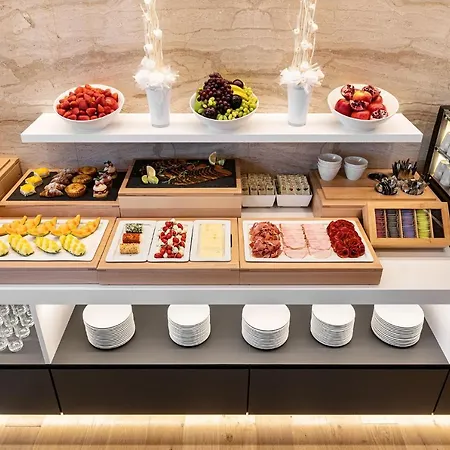 Osvit Aparthotel 4*