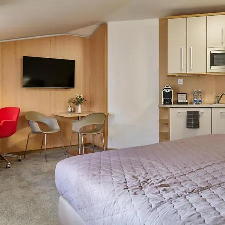 Hotel apartamentowy Osvit 4*